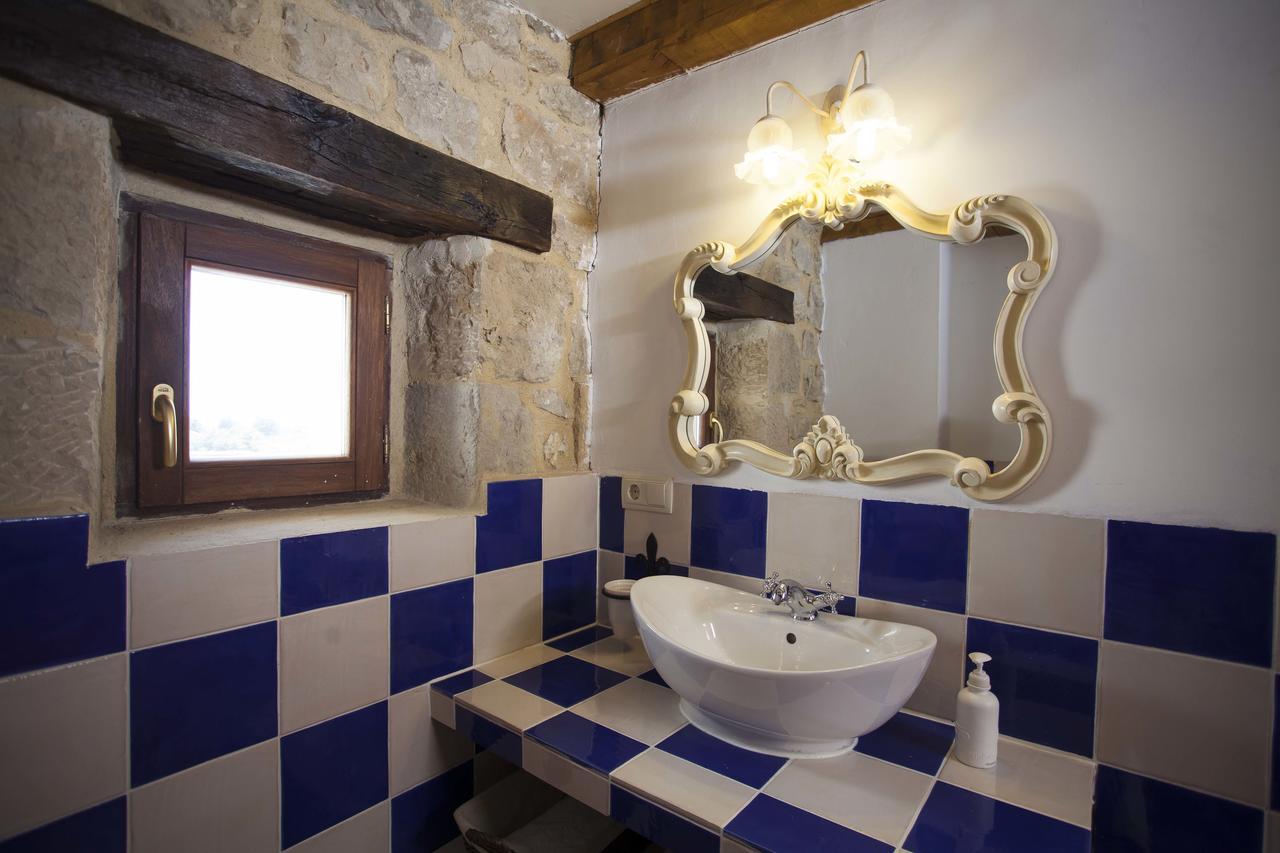 Hotel Rural La Torre De Bisjueces Ngoại thất bức ảnh