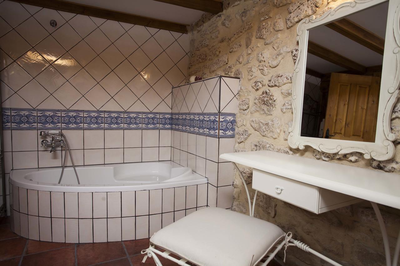 Hotel Rural La Torre De Bisjueces Ngoại thất bức ảnh